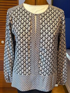 ecru Black and White Fan-Print Blouse